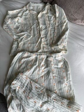 Women’s Linen Floral Pajama Set